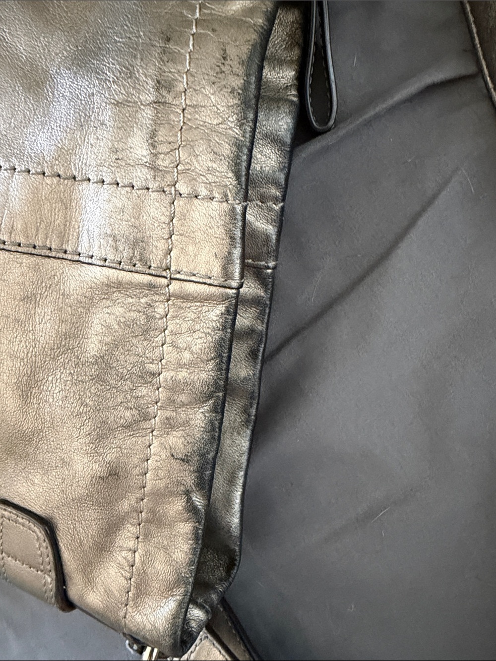 Coach Metallic Silver Chain Duffel Leather Shoulder Bag Y2K - Picture 8 of 8